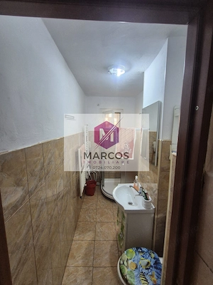 Vand apartament 3 camere Micro 3 - imagine 4