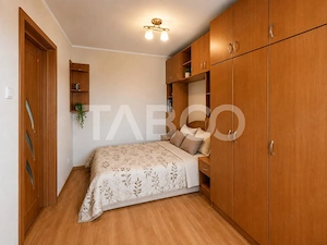 Apartament cu 2 camere balcon  pivnita de vanzare aproape de Medicina