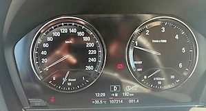 BMW X1 xDrive20d - imagine 8