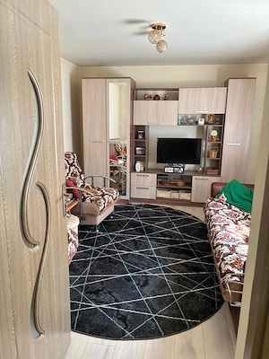 Casa 4 cam 2 bai 120mp P+E Avrig central curte 270 mp anexe renovata mobilata toate utilitatile - imagine 5