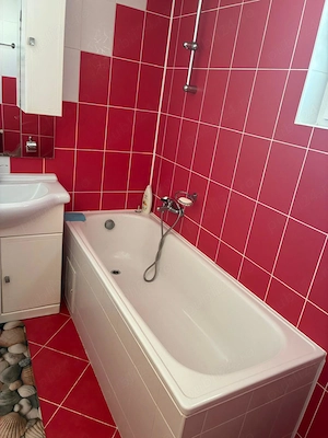 Casa 4 cam 2 bai 120mp P+E Avrig central curte 270 mp anexe renovata mobilata toate utilitatile - imagine 8