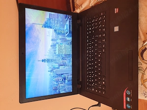 Vând laptop Lenovo IdeaPad 110-17IKB în stare bună de funcționare. Este modelul cu ecran mare de 17.
