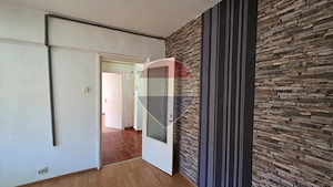 Apartament 4 camere de vânzare - Vitrometan - imagine 14