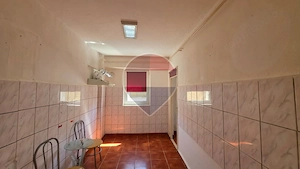 Apartament 4 camere de vânzare - Vitrometan - imagine 11