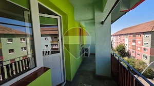 Apartament 4 camere de vânzare - Vitrometan - imagine 2