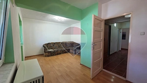 Apartament 4 camere de vânzare - Vitrometan - imagine 6