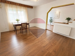 Casă / Vilă cu 4 camere de vânzare în zona Ultracentral - imagine 2