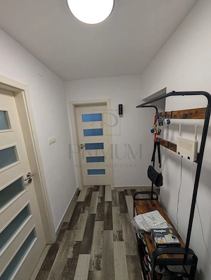 SOARELUI - PARTER - 3 CAMERE - 2 BAI - DECOMANDAT - CENTRALA PROPRIE - RENOVAT - imagine 5