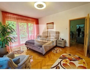 Vand apartament zona Prefectura-Medicina - imagine 2