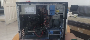 vand sau  pc de lucru sau geming 