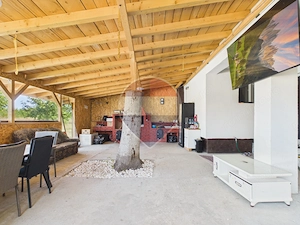 Casă individuală P+M | 8 camere | Teren 2.220 mp | Dârza, Crevedia - imagine 5