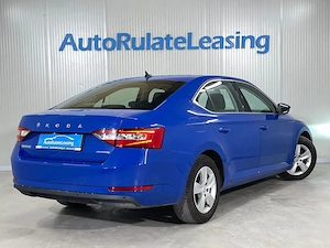 Skoda Superb - imagine 3