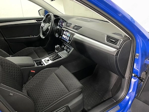 Skoda Superb - imagine 9