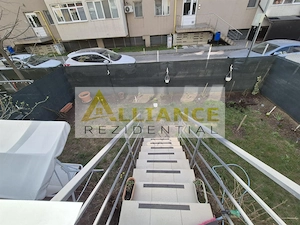 Apartament 2 camere + curte proprie  metrou Berceni 5min - imagine 3