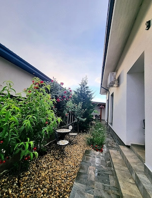 Casa de vanzare P+M si anexe, Buftea - imagine 2