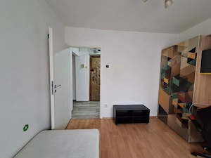 3 camere-67 mp-Etaj 2-Centrala proprie-Mobilat si utilat-Sagului - imagine 6