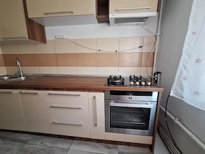 3 camere-67 mp-Etaj 2-Centrala proprie-Mobilat si utilat-Sagului - imagine 10