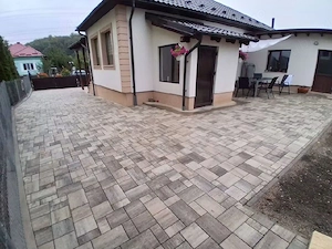 Montez pavaj