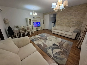  Apartament 3 camere, curte personală, foișor, mobilat. Termen lung! O lună cu două garanție!