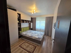 Zona Girocului | Apartament 3 camere | Etaj 3 | Gata de mutare - imagine 3