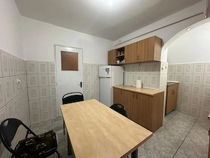 Apt. 2 camere, Bulevard Republicii-Democratiei-Anul 1848, Parter, curte interioara, pret 2000 lei - imagine 6
