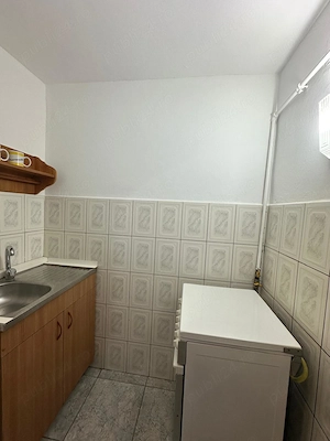 Apt. 2 camere, Bulevard Republicii-Democratiei-Anul 1848, Parter, curte interioara, pret 2000 lei - imagine 8