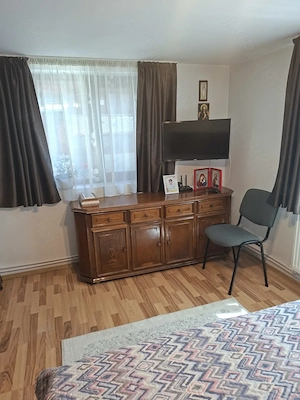 vand casa cu 4 cmere din caramida zona centrala - imagine 3