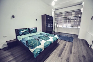 Închiriez apartament