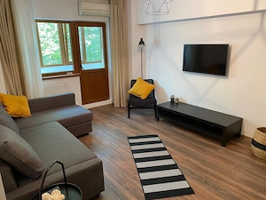 Apartament 2 camere renovat, etaj 2/8, balcon și boxă,  Panduri - imagine 2