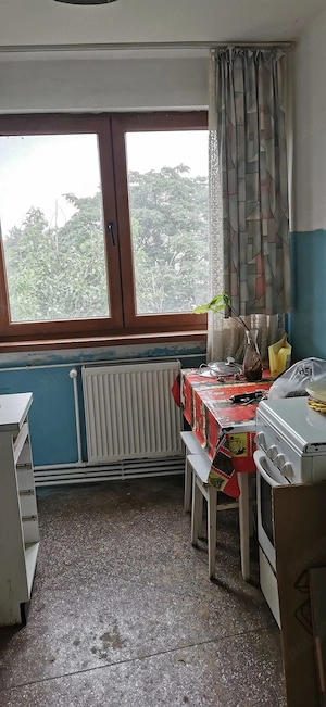 Vand apartament 3 camere Mazepa langa Faleza - imagine 9