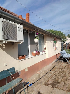 Casă cu 4 camere și teren generos de 2.370 mp – Deta, Strada 1 Mai - imagine 3