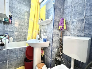 Apartament cu 3 camere de vanzare in Manastur izolat etaj intermediar  - imagine 8
