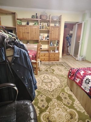 Casă cu 4 camere și teren generos de 2.370 mp – Deta, Strada 1 Mai - imagine 11