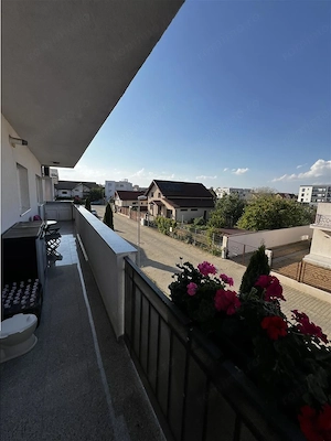 Apartament cu 2 camere decomandate etaj 1 zona Pictor Brana - imagine 12