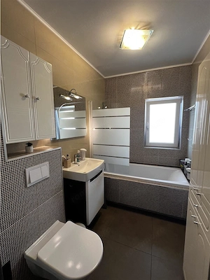 Apartament cu 2 camere decomandate etaj 1 zona Pictor Brana - imagine 9