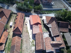 Casa renovata cu teren si anexe in Birtin - imagine 20