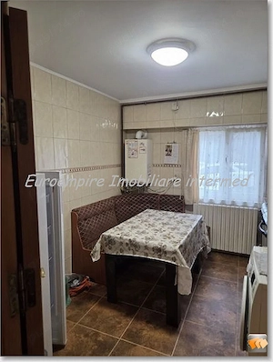 Apartament 3 camere decomandate zona Dacia