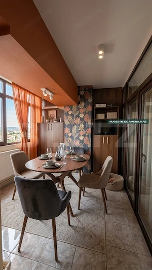Apartament decomandat 3 camere cu lift , 75 mp, zona  Poarta Bucureștilor