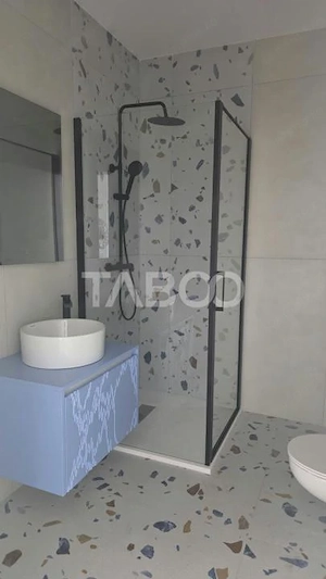 Apartament de vanzare nou nelocuit cu curte proprie si parcare - imagine 3