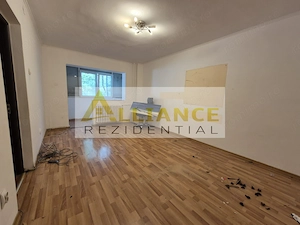 10 MINUTE DE M. TITAN  | 2 CAMERE DECOMANDAT | 92.000€ - imagine 2