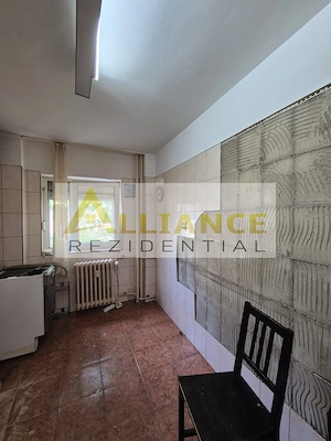 10 MINUTE DE M. TITAN  | 2 CAMERE DECOMANDAT | 92.000€ - imagine 6