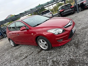 Hyundai I30 - Motor 1.4 benzina 105cp - An 2011 - Climatronic - imagine 12