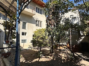 Casa centrala cu 13 camere si teren de 493 mp in Oradea