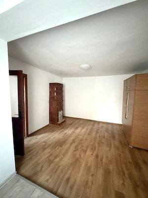 Închiriez casă în satul Petrești VRANCEA - imagine 4