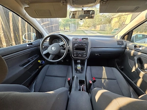 Volkswagen Golf 1.4 Benzină   2004   MOTOR DEFECT - imagine 8