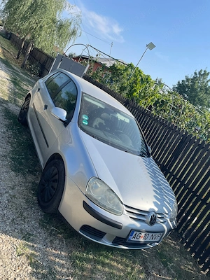 Volkswagen Golf 1.4 Benzină   2004   MOTOR DEFECT