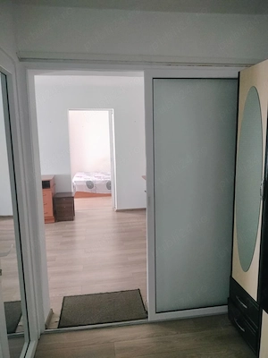 Apartament 2 camere   Zona Parma, Micro 19, Galați  41.500 E - imagine 2