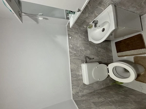 Proprietar inchiriez apartament 3 camere in spate la Teatru - imagine 4