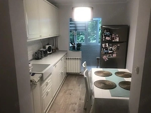 Apartament 3 camere, etaj 1, 2 băi, renovat, mobilat, utilat - Sector 5 - imagine 2