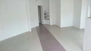 Proprietar, vand spatiu comercial modernizat, in suprafata de 65 mp situat pe B-dul N. Titulescu 21B - imagine 2
